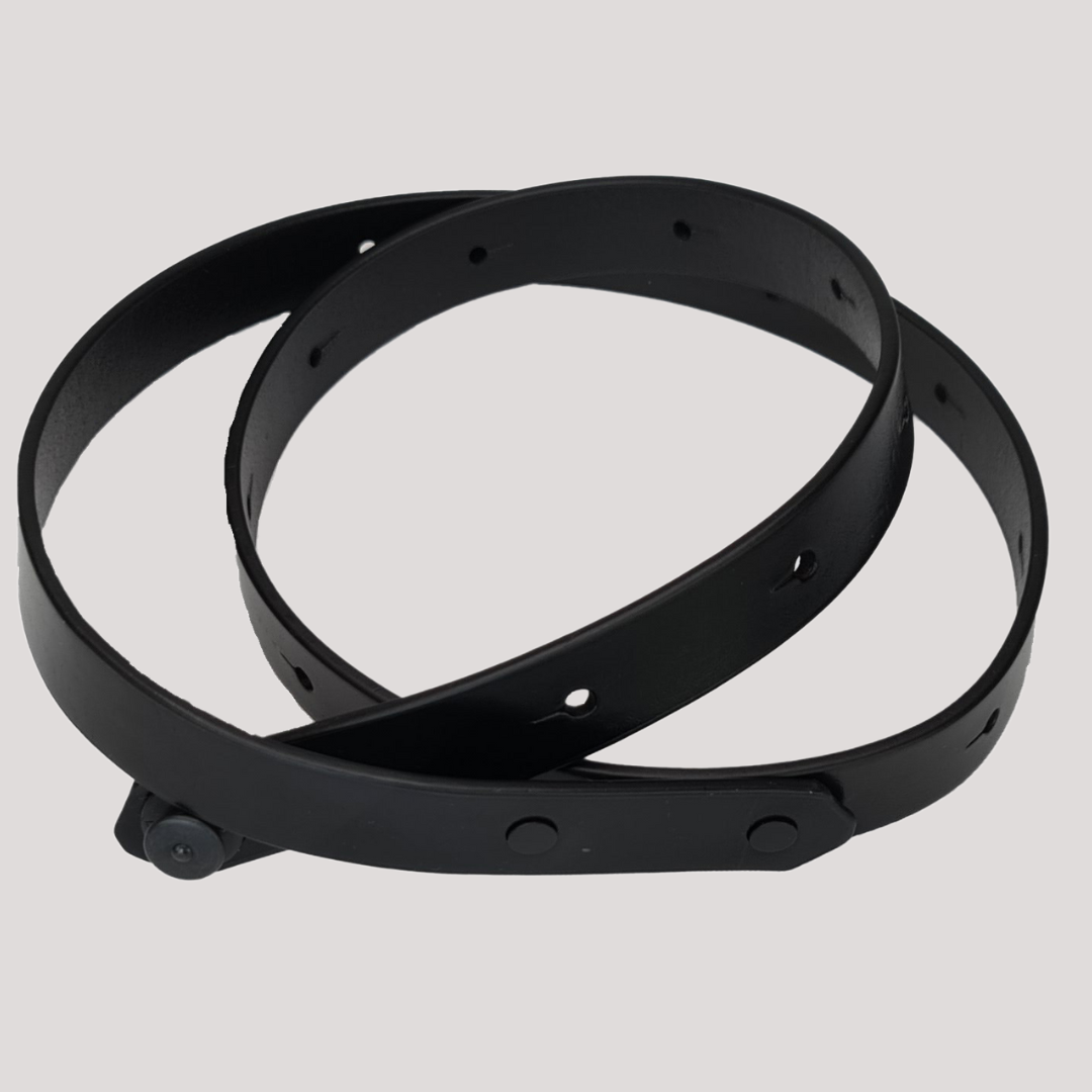 Long Strap - Kørt    This long strap is for if one of your long straps has become much more worn than the other and requires replacing. If purchasing this strap to increase fincationality on your clutch, please also purchase the "Main Anchor" undefined